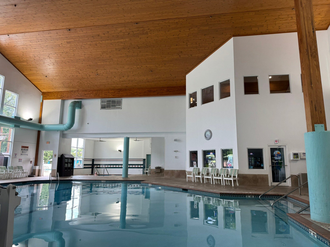 The Cove of Lake Geneva主图