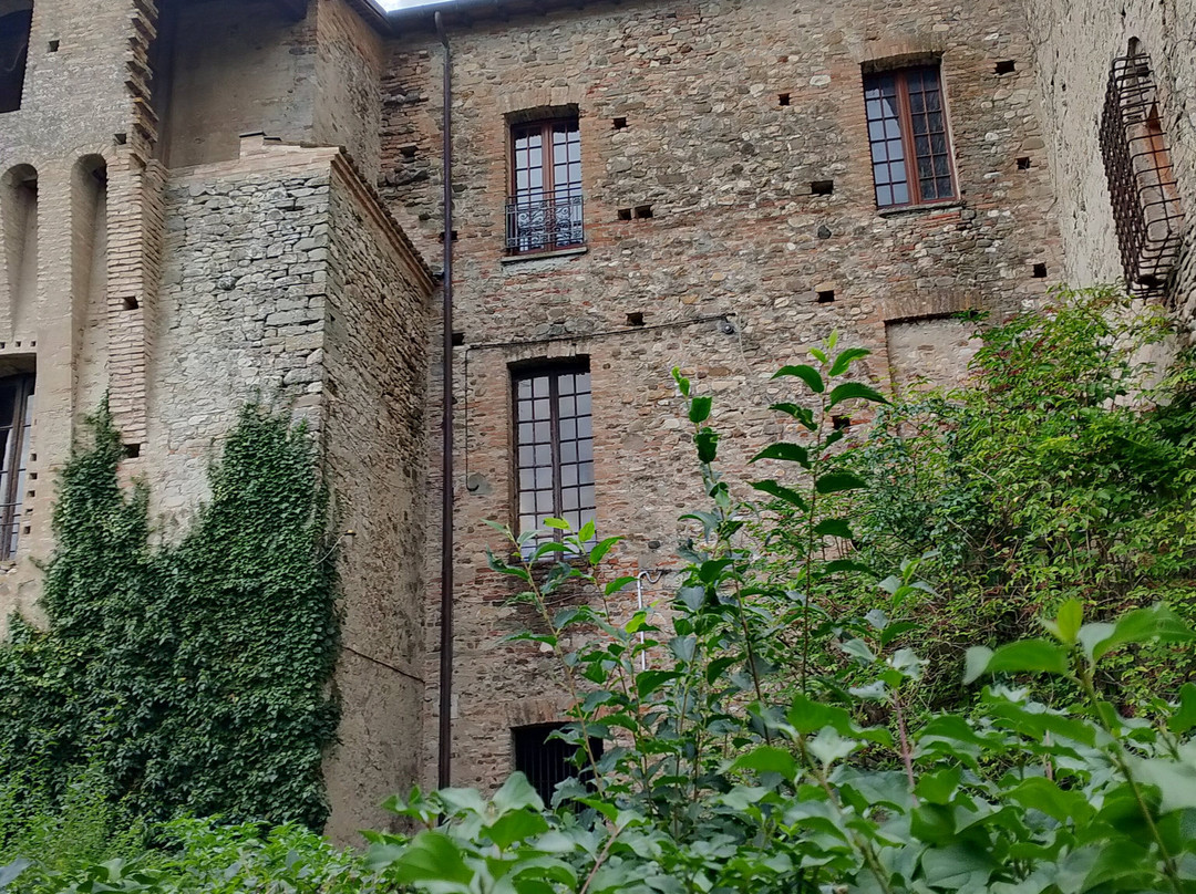 Castello Pallavicino di Varano de' Melegari-Varano de' Melegari必去景点