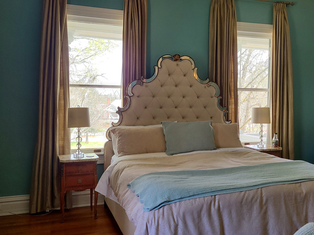 The Twelve Oaks Bed & Breakfast主图