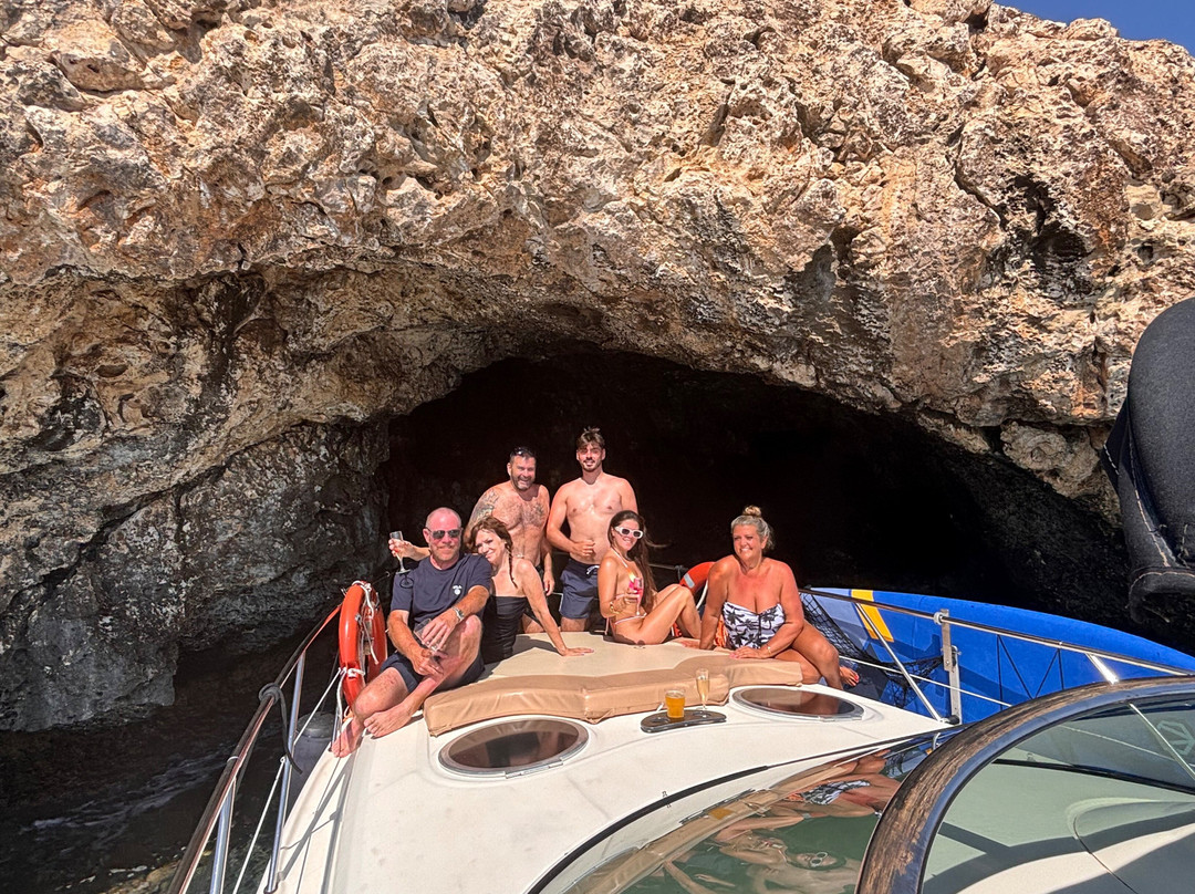 cornelia luxury yacht cruiser-普它肋斯必去景点