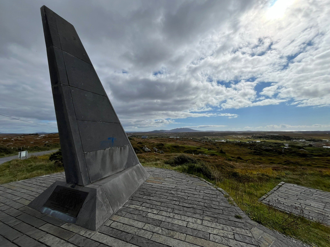 Alcock and Brown Landing Site-Clifden必去景点