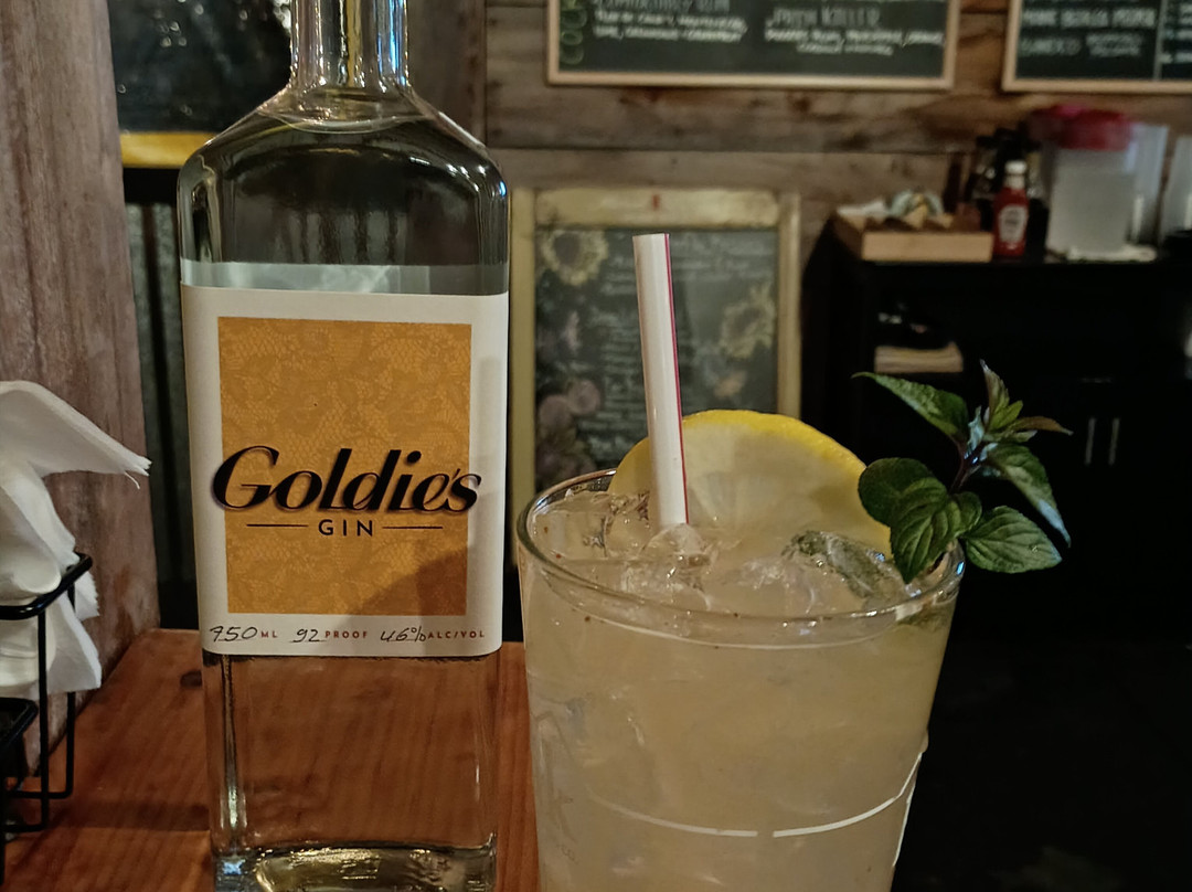 Currents Seafood & Spirits