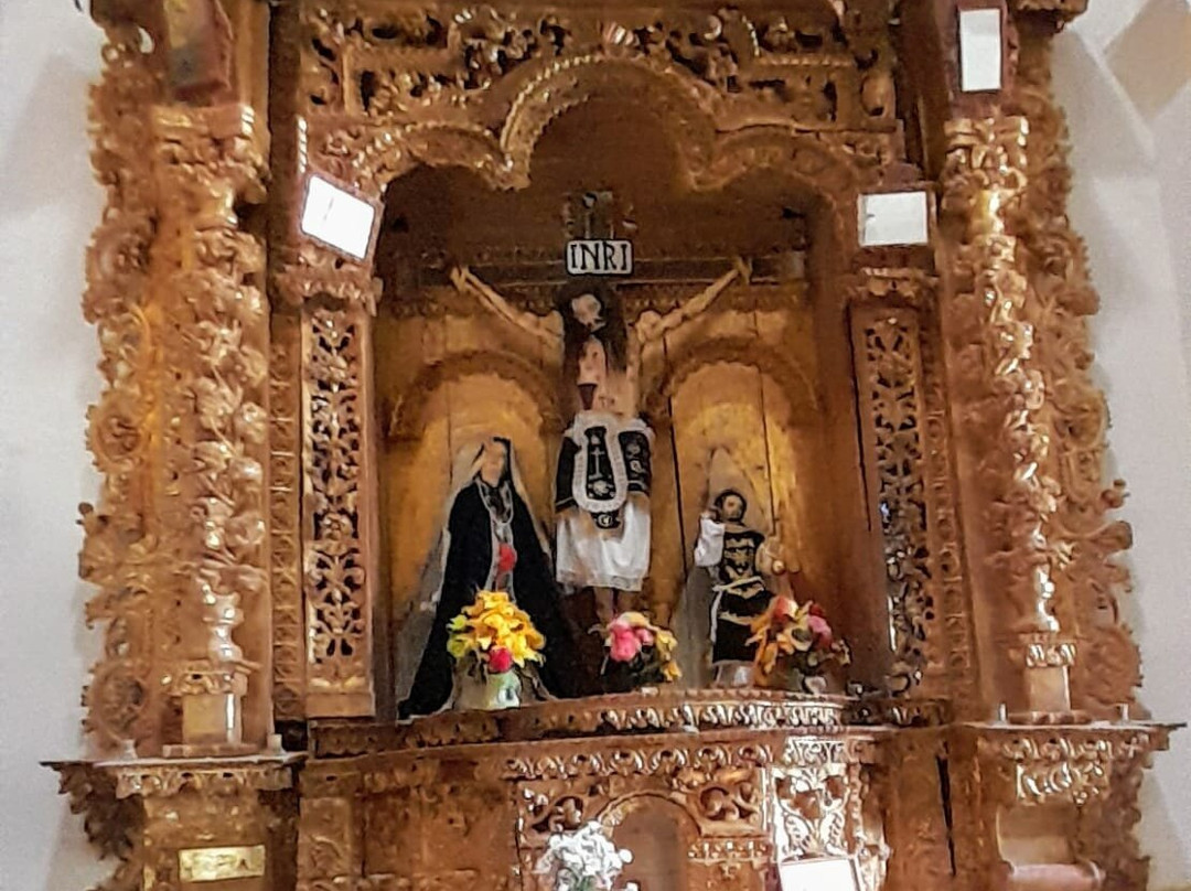 Iglesia Santa Ana-Maca必去景点