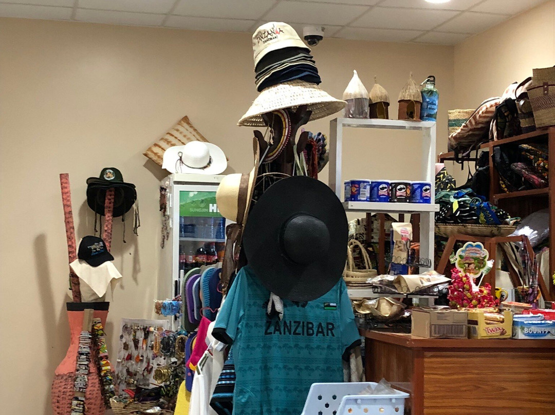 Abeid Amani Karume International Airport Terminal 3-Kiembi Samaki必去景点