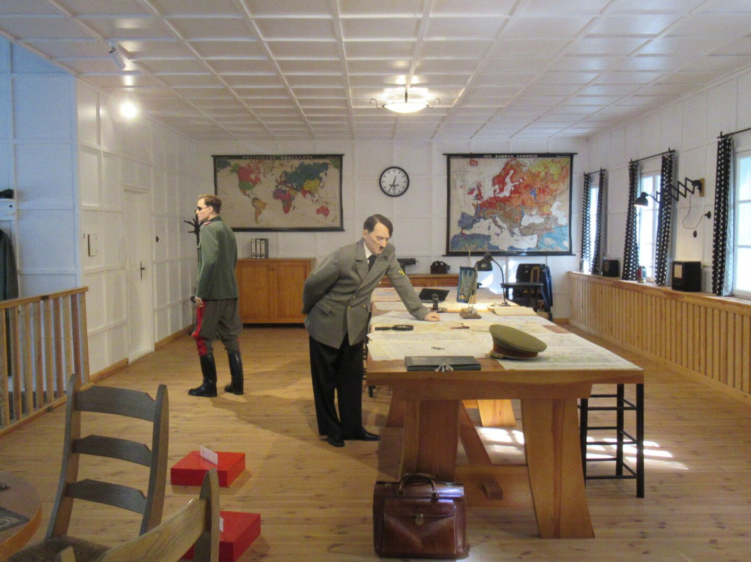 Wilczy Szaniec-Gierloz必去景点