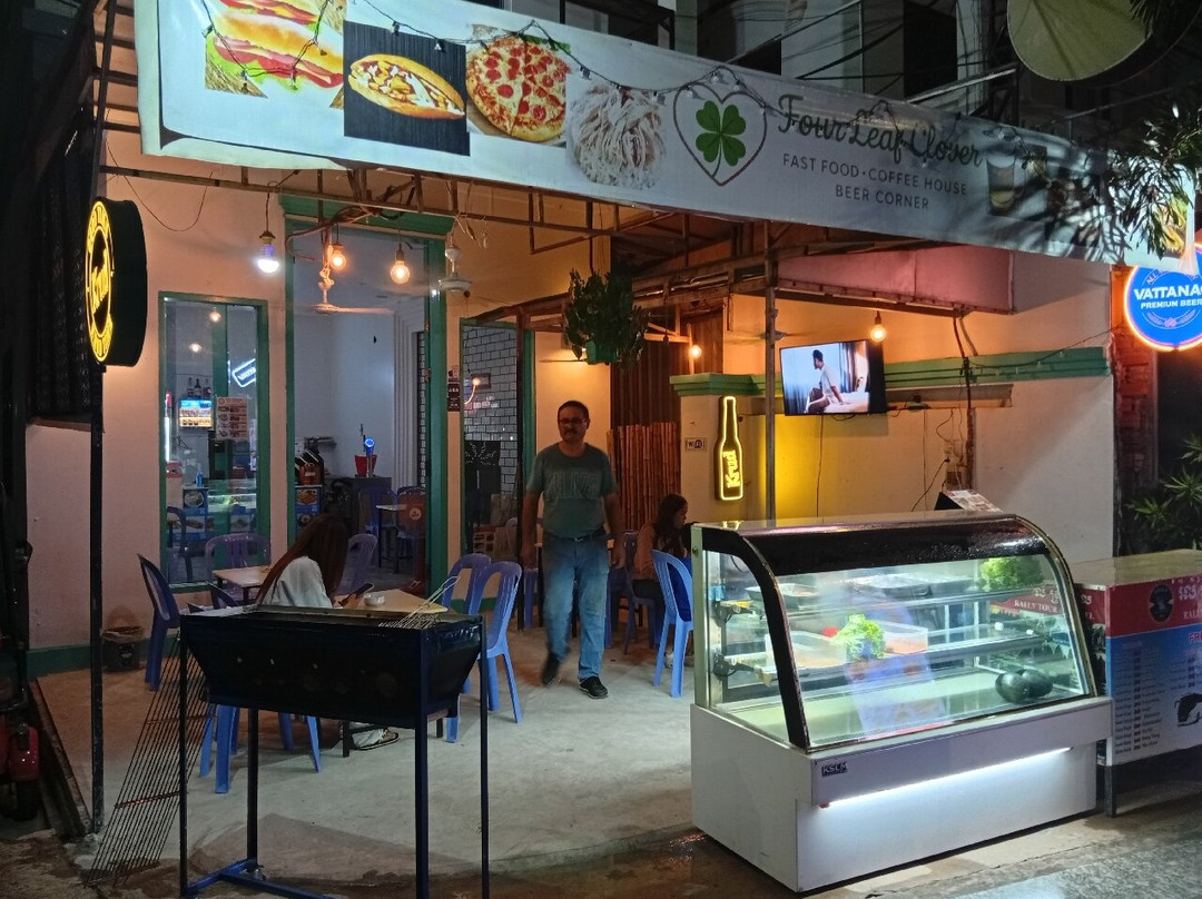 Four Leaf Clover Fast Food Coffee House