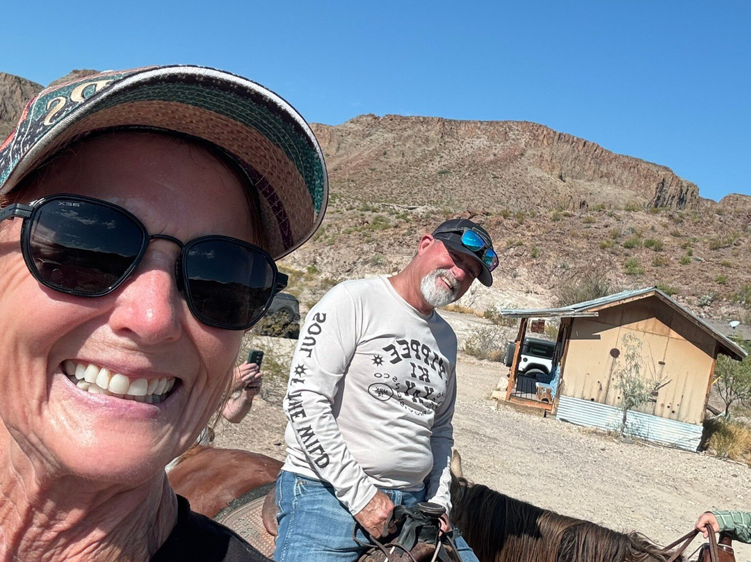 Big Bend & Lajitas Stables-Terlingua必去景点