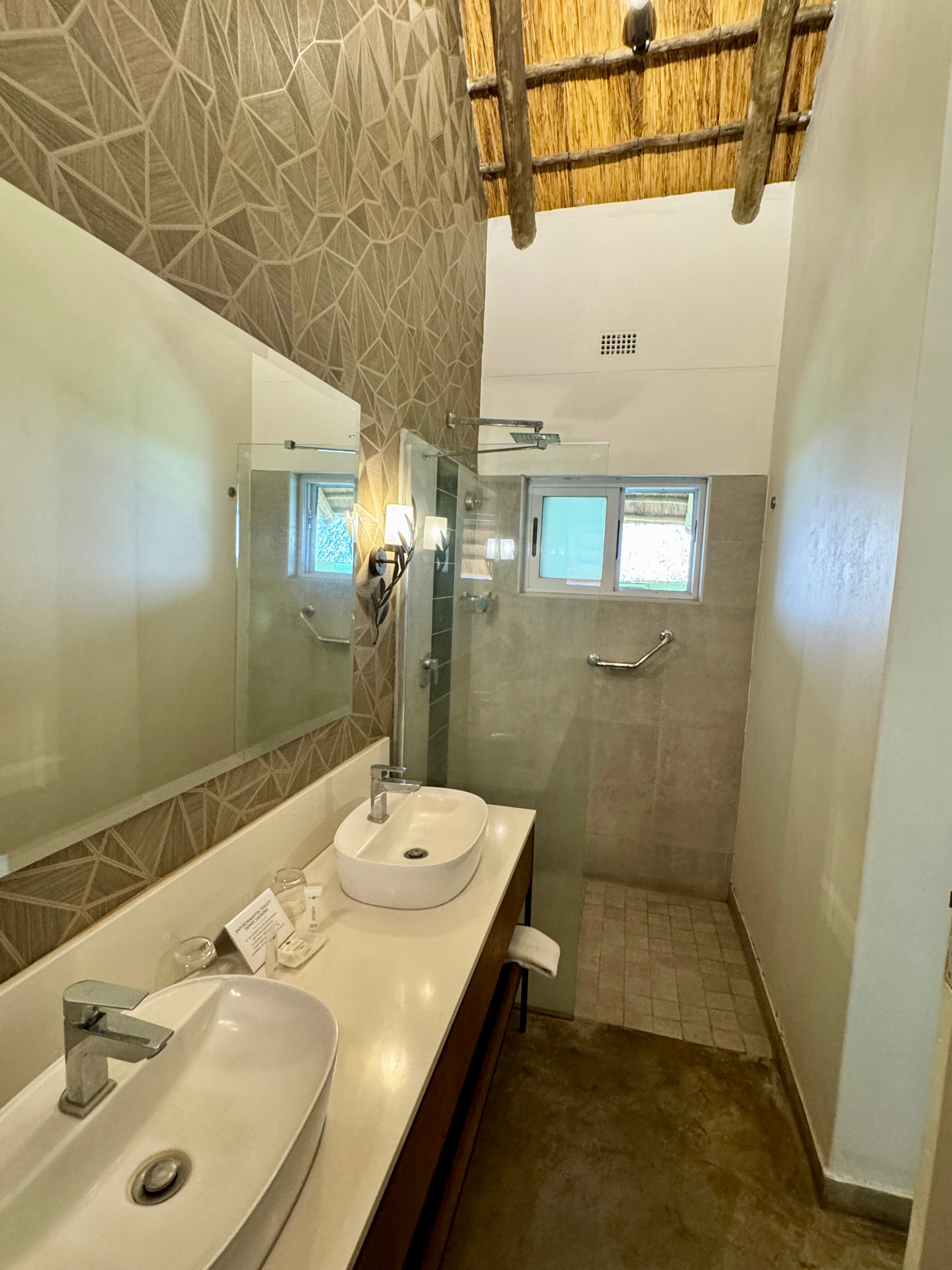 Explorers Village, Shearwater-浴室