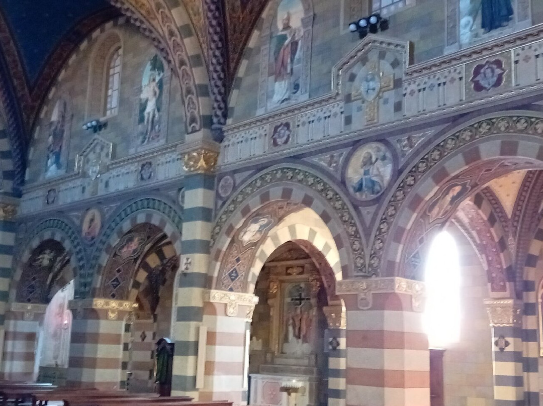 Cattedrale di Santa Maria Assunta-Bobbio必去景点