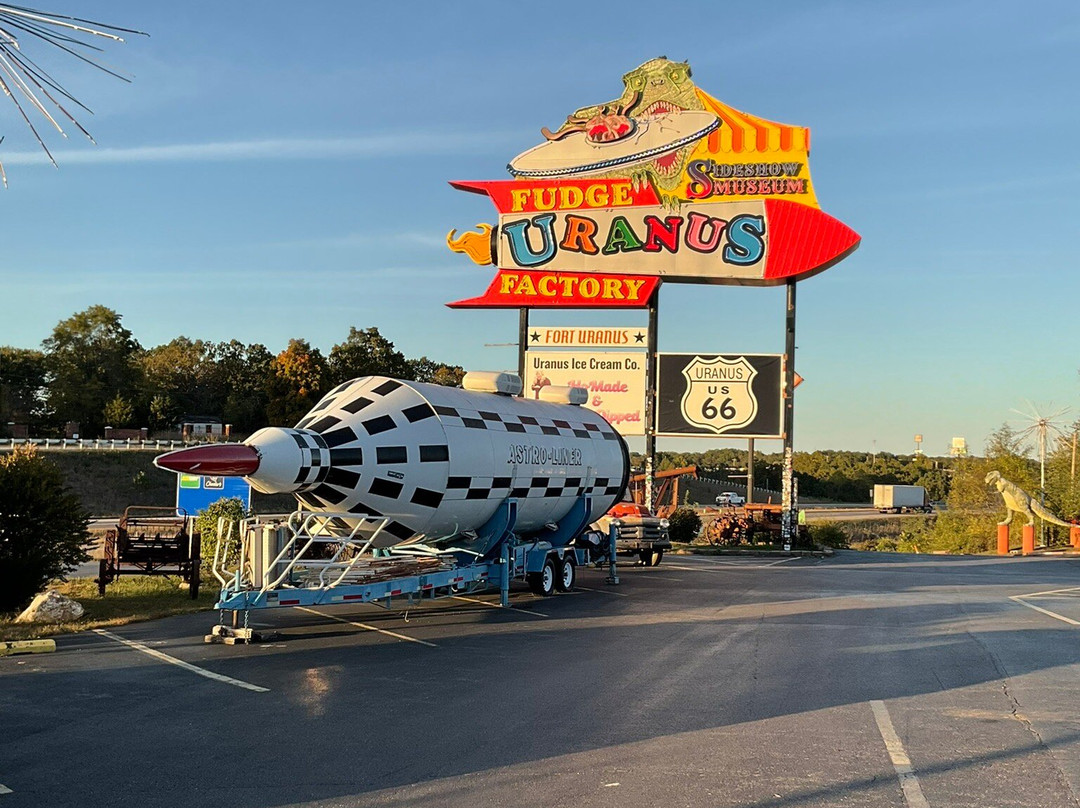 Uranus Fudge Factory-Saint Robert必去景点