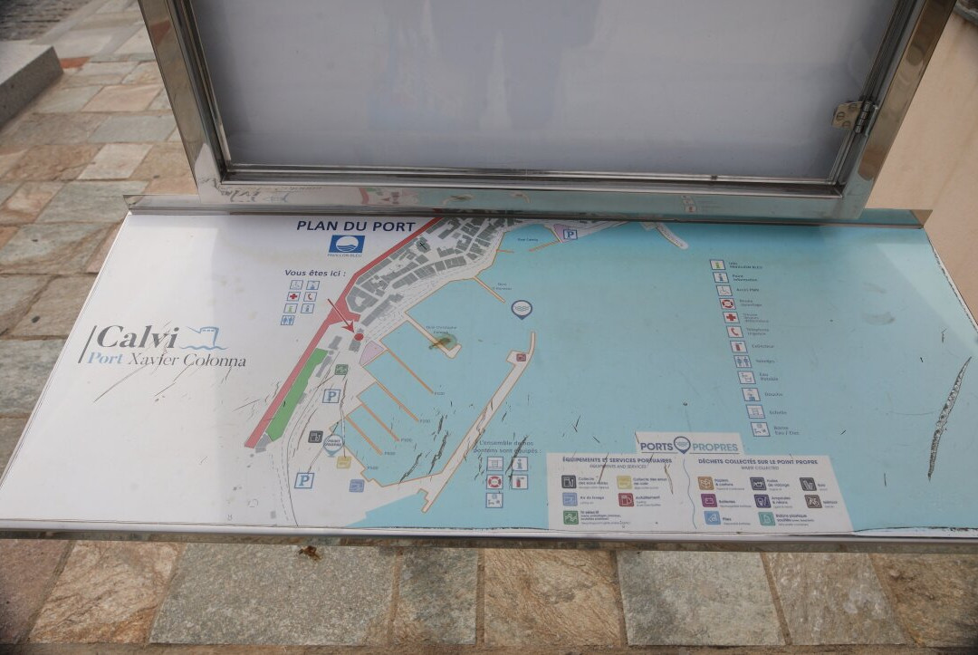 Port de Plaisance-卡尔维必去景点