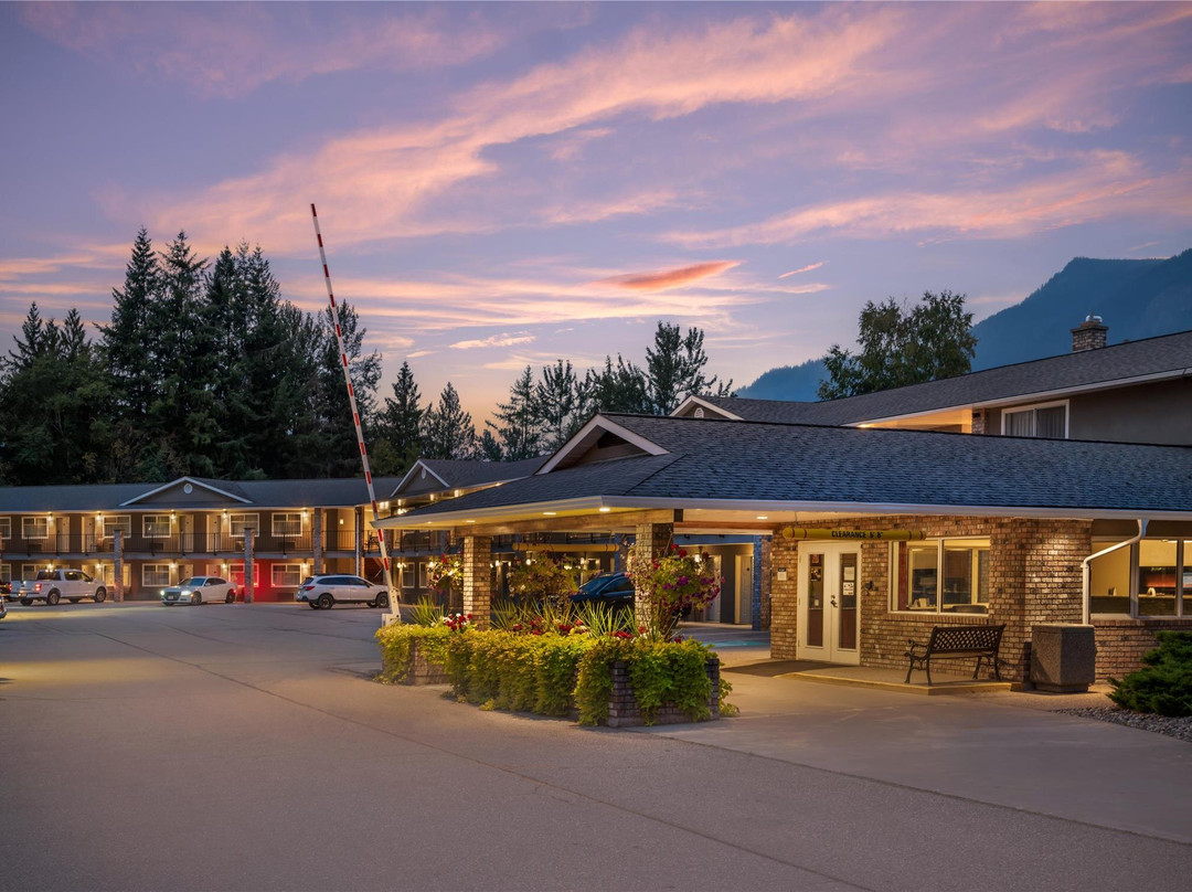 Kingfisher酒店住宿-Best Western Sicamous Inn