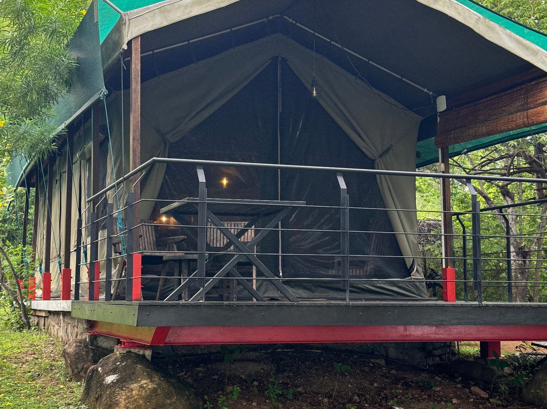 Flameback Eco Lodge主图