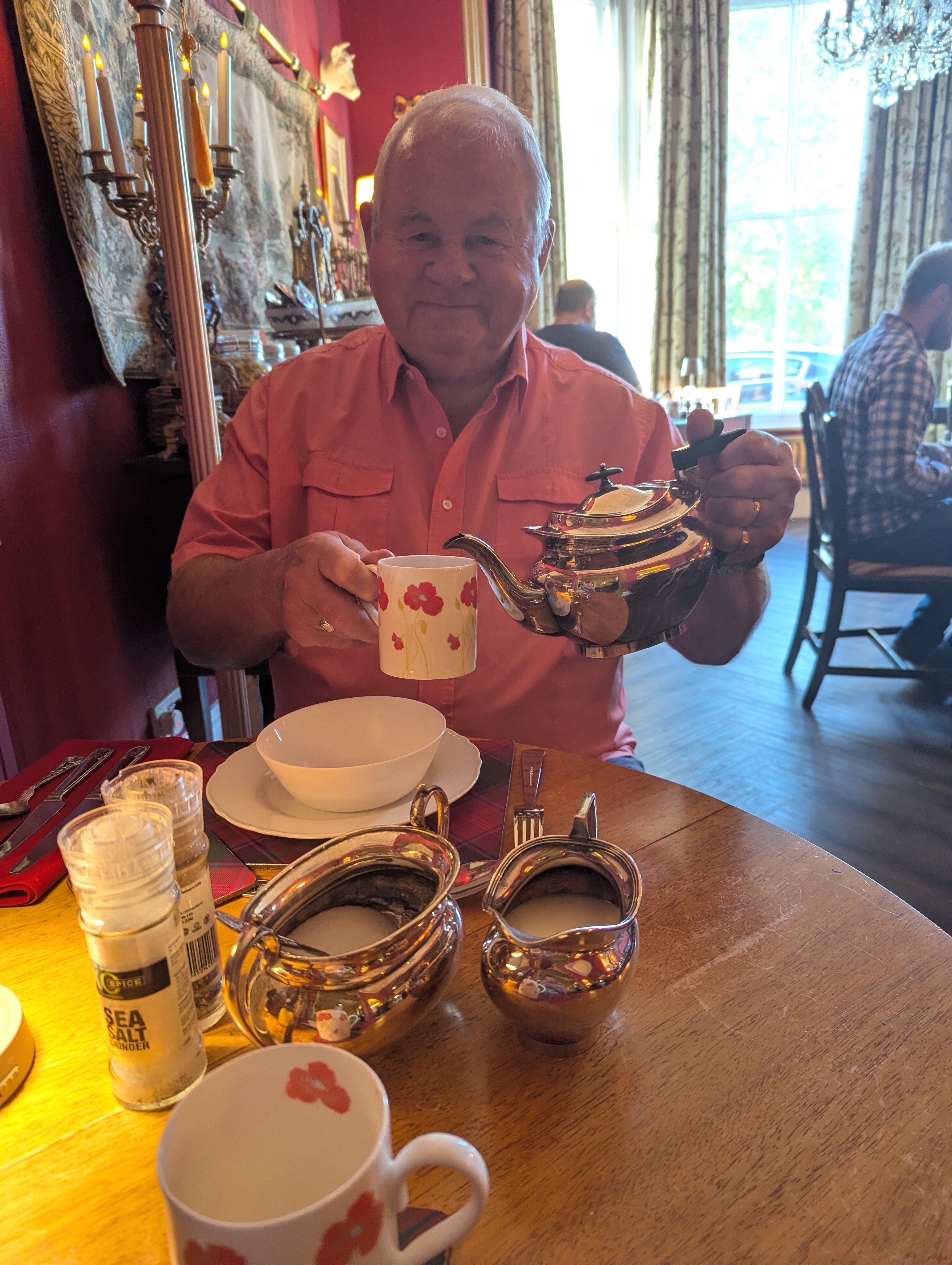 Holywell House-官方