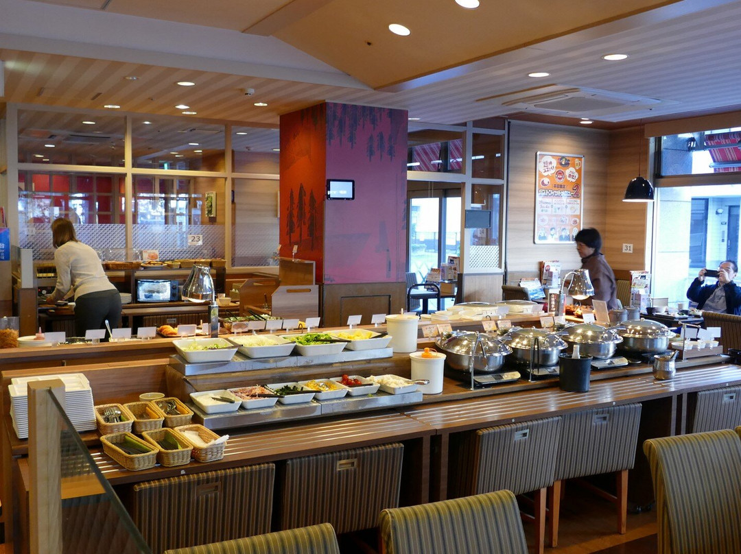 松本里士满酒店主图