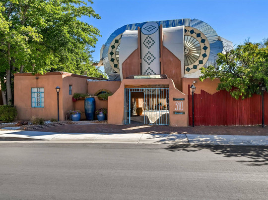 Casas de Suenos Old Town Historic Inn