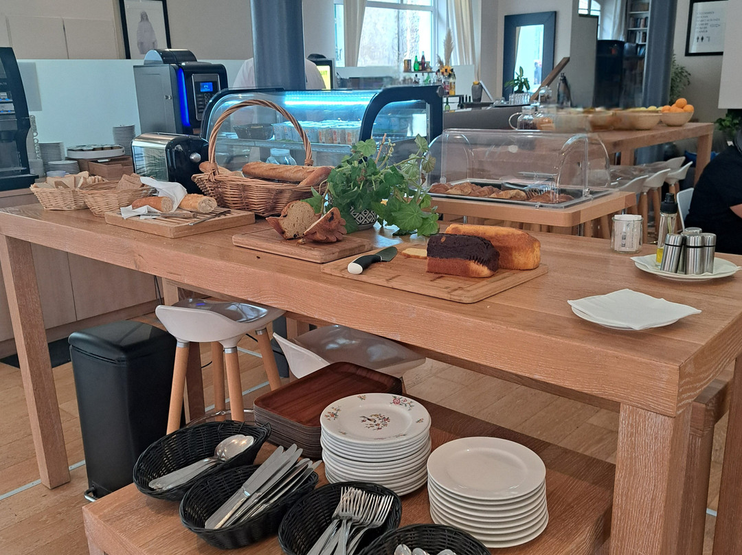 阿特里姆蒙迪亚尔酒店主图