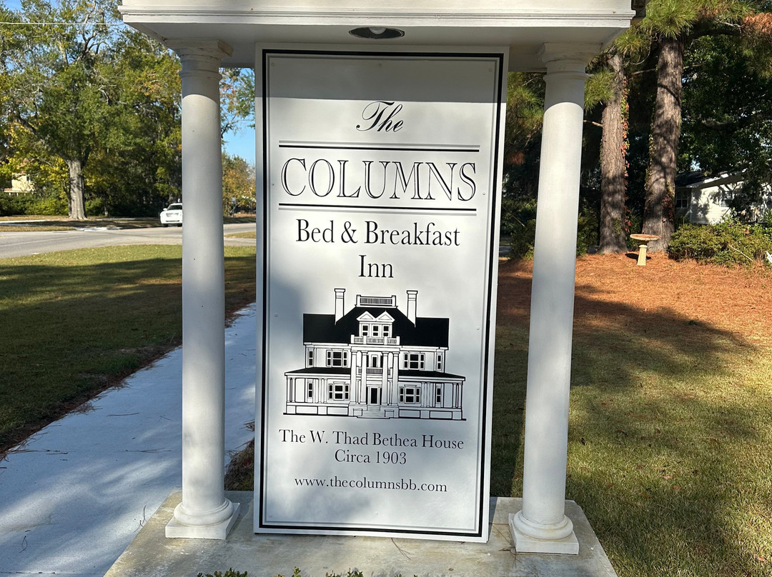 The Columns Bed And Breakfast Inn主图