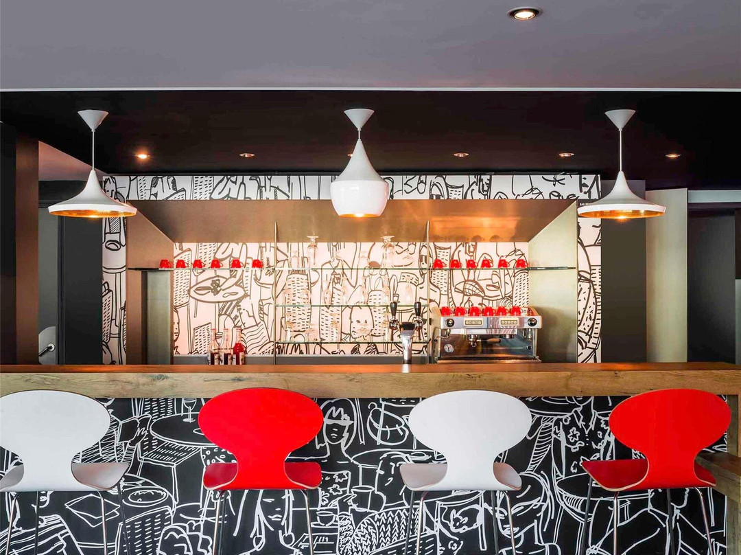 ibis Nantes Centre Gare South