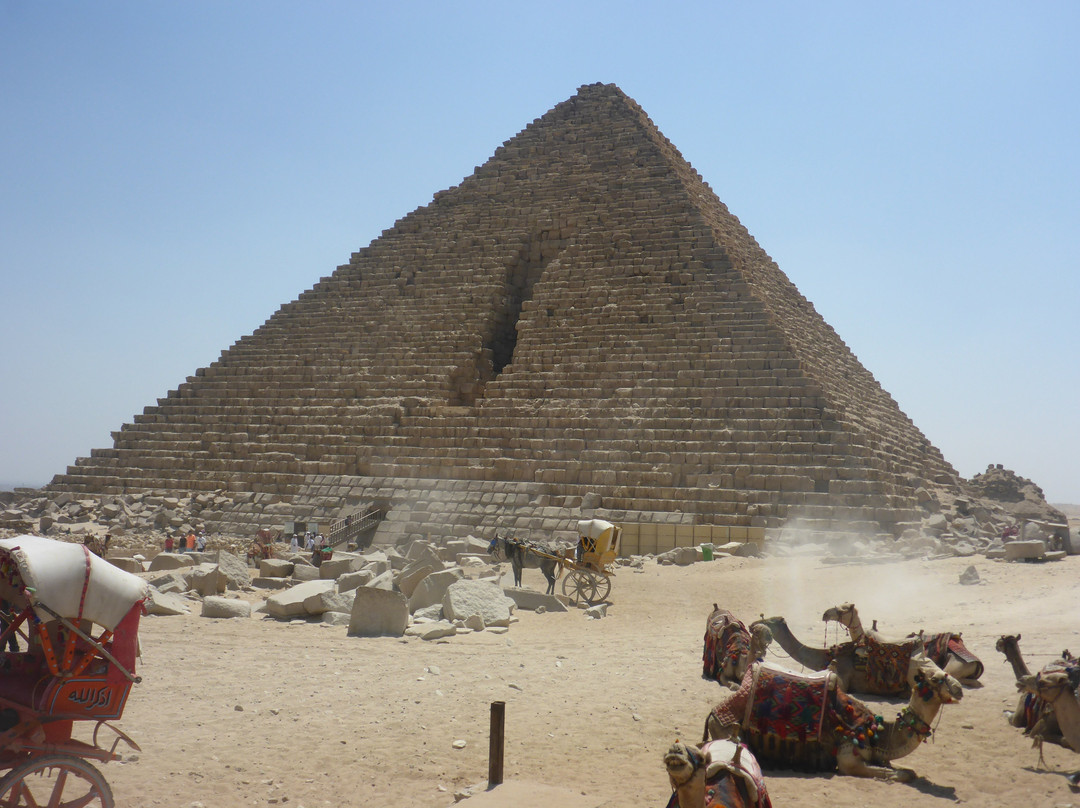 Pyramid of Menkaure-吉萨必去景点