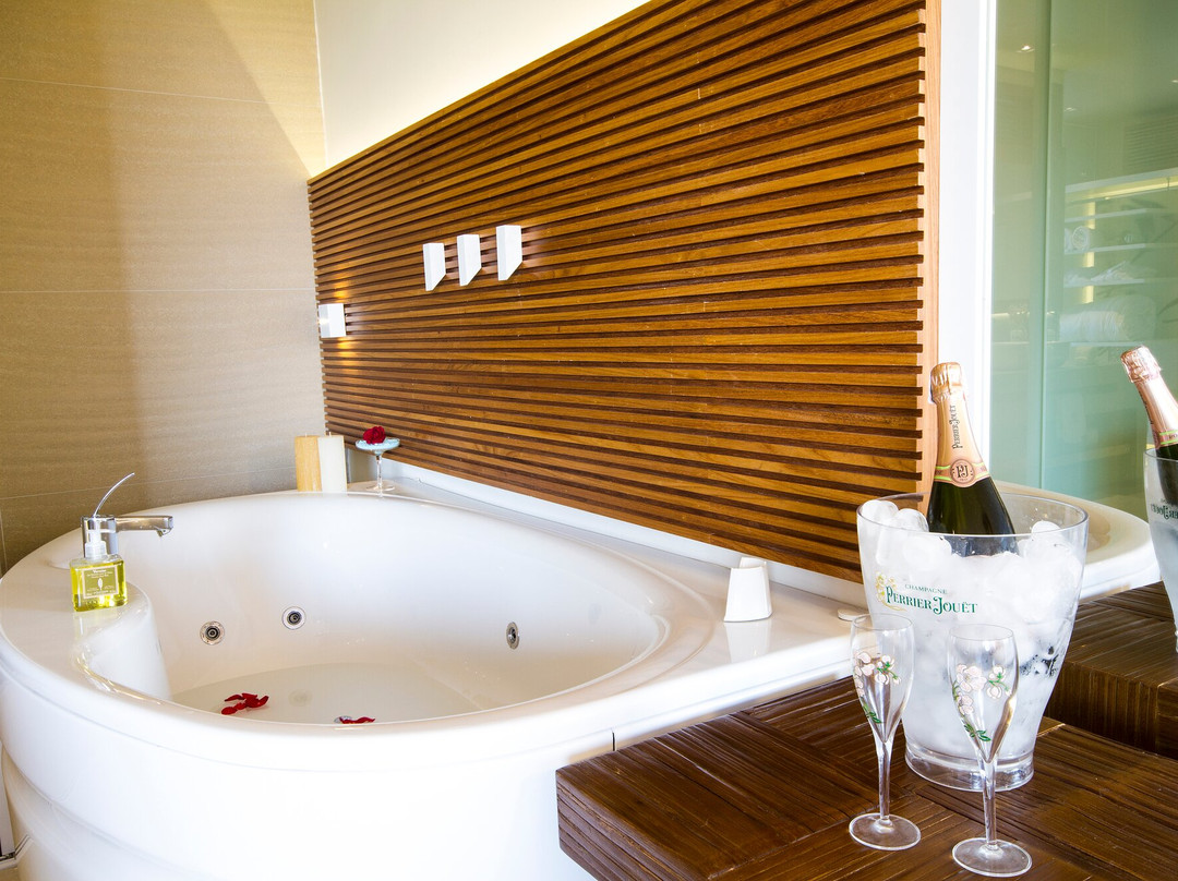 Nau Royal Hotel Boutique & Spa主图