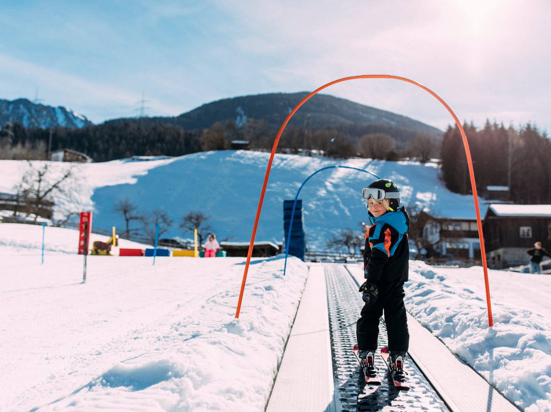 Pitzis Kinderhotel主图