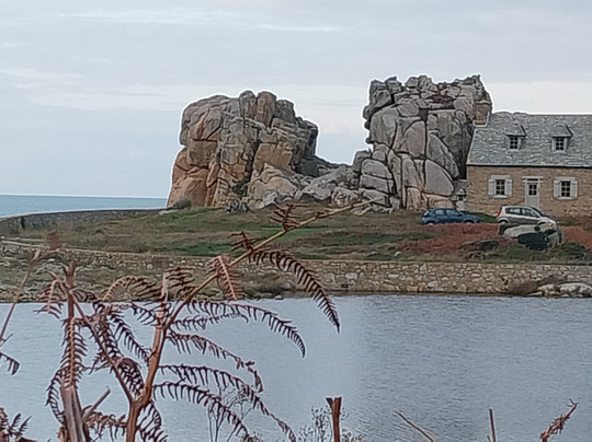 Site du Gouffre-Plougrescant必去景点