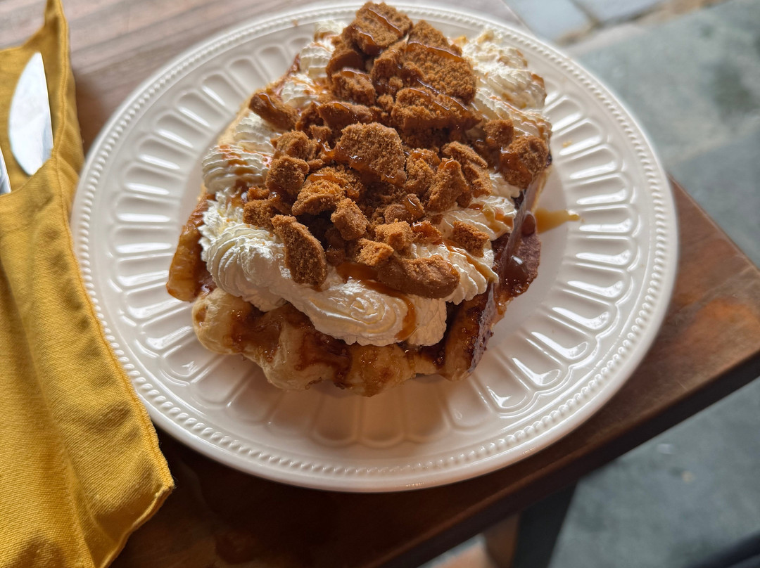 Little Waffle & Coffee