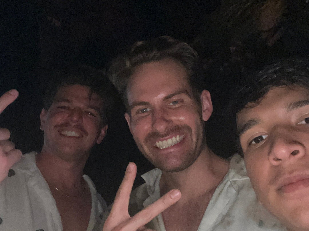 Strana-瓦拉塔港必去景点