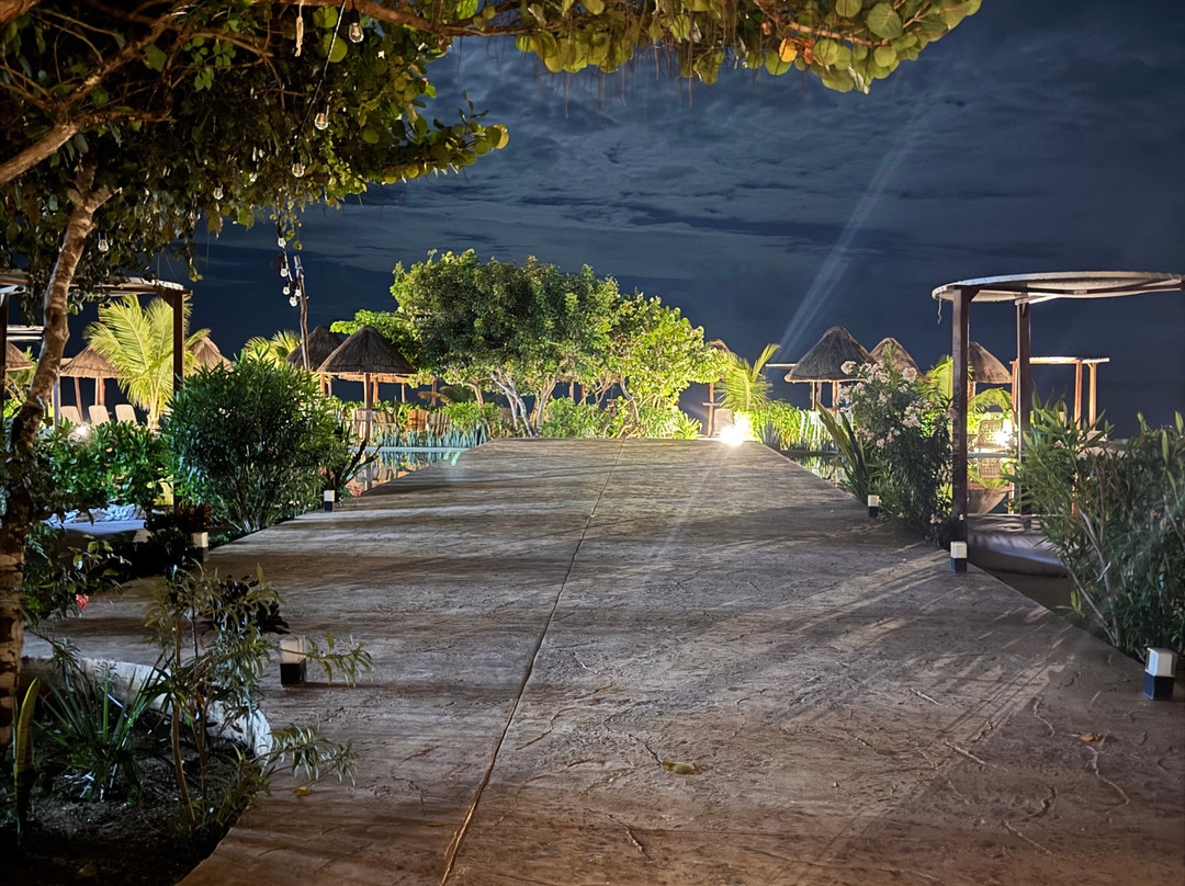 Totem Beach Club-塞莱斯顿必去景点