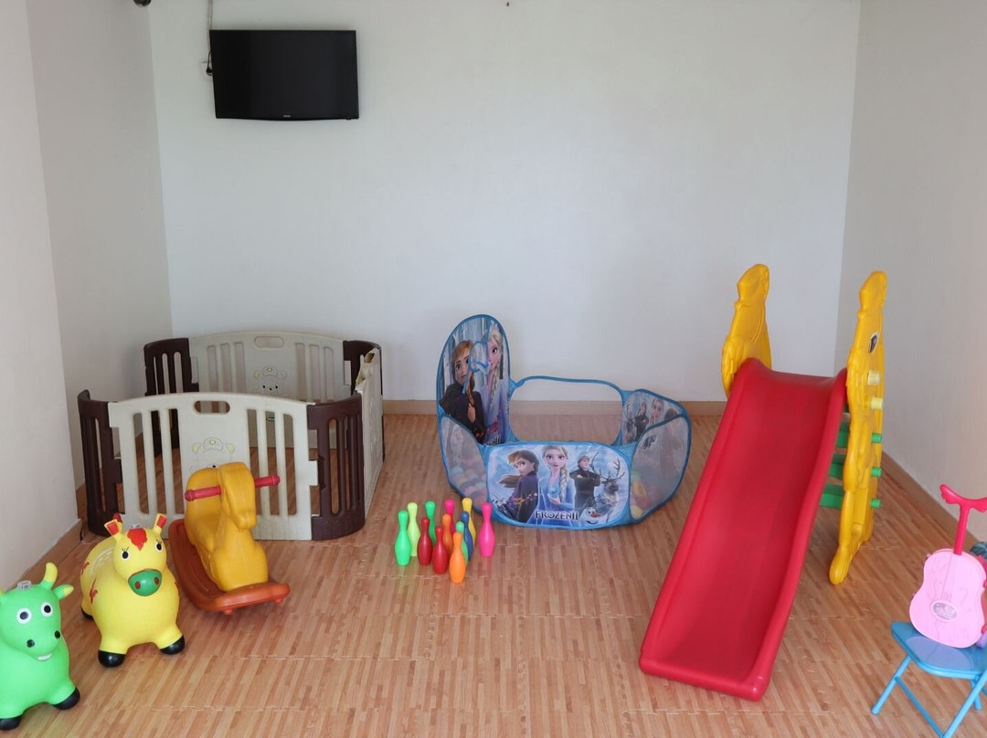 斯库塔广场哈里酒店主图