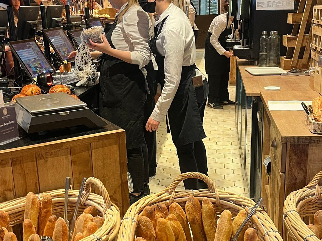 布斯若酒店主图