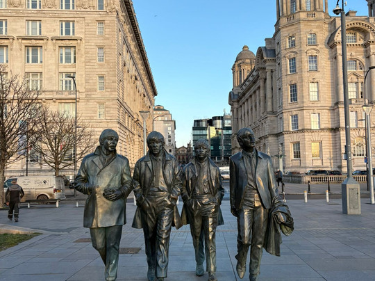 Beatles Statue-利物浦必去景点