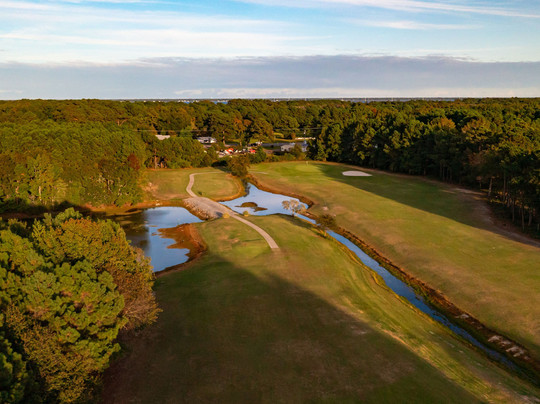 Holly Ridge Golf Course and Driving Range-Harbinger必去景点