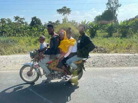 Omo Valley Experience Tours-亚的斯亚贝巴必去景点