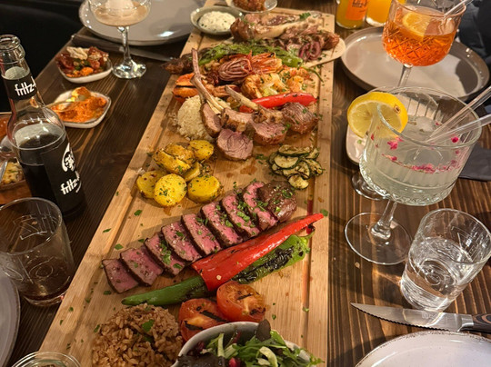 Hanedan Restaurant & Cafe