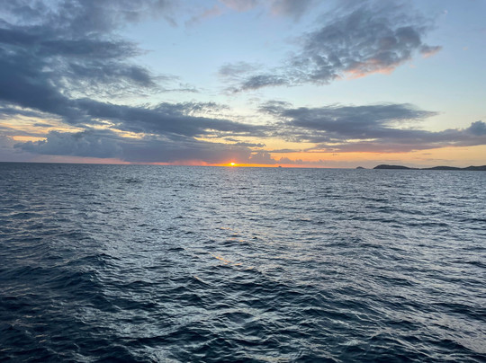 Heavenly Days Catamaran-夏洛特阿马利亚必去景点