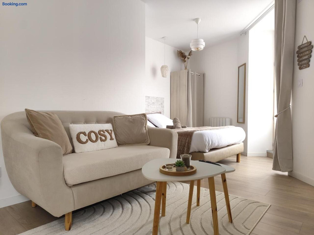 Residence Manivi