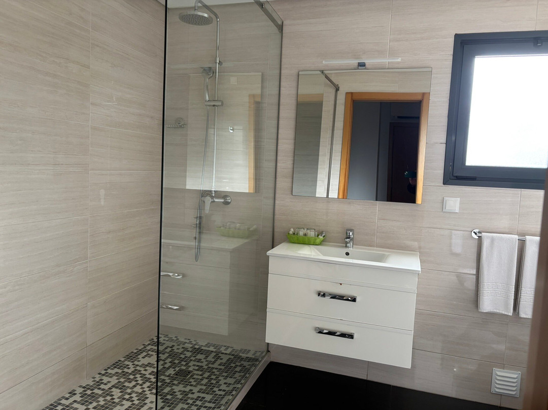 阳光田野旅馆 - 限成人主图