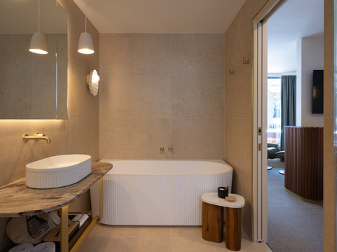 里斯比湾酒店主图