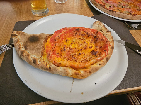 Da Dado pizzeria St. Vigil