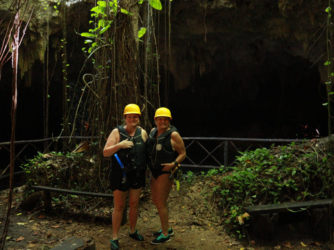 Cavernas Chaaktun-普拉亚德尔卡曼必去景点