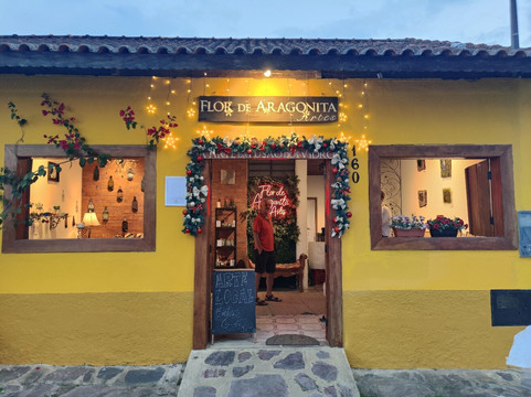 Flor De Aragonita Artes