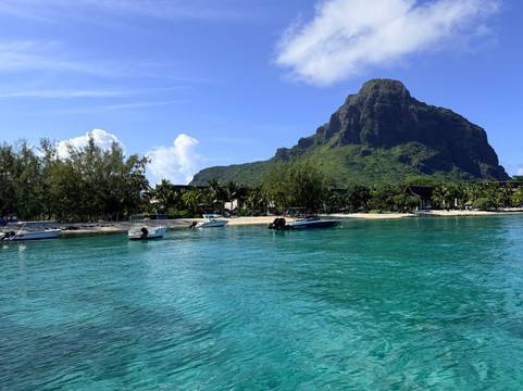 Dolphin Warrior-La Gaulette必去景点