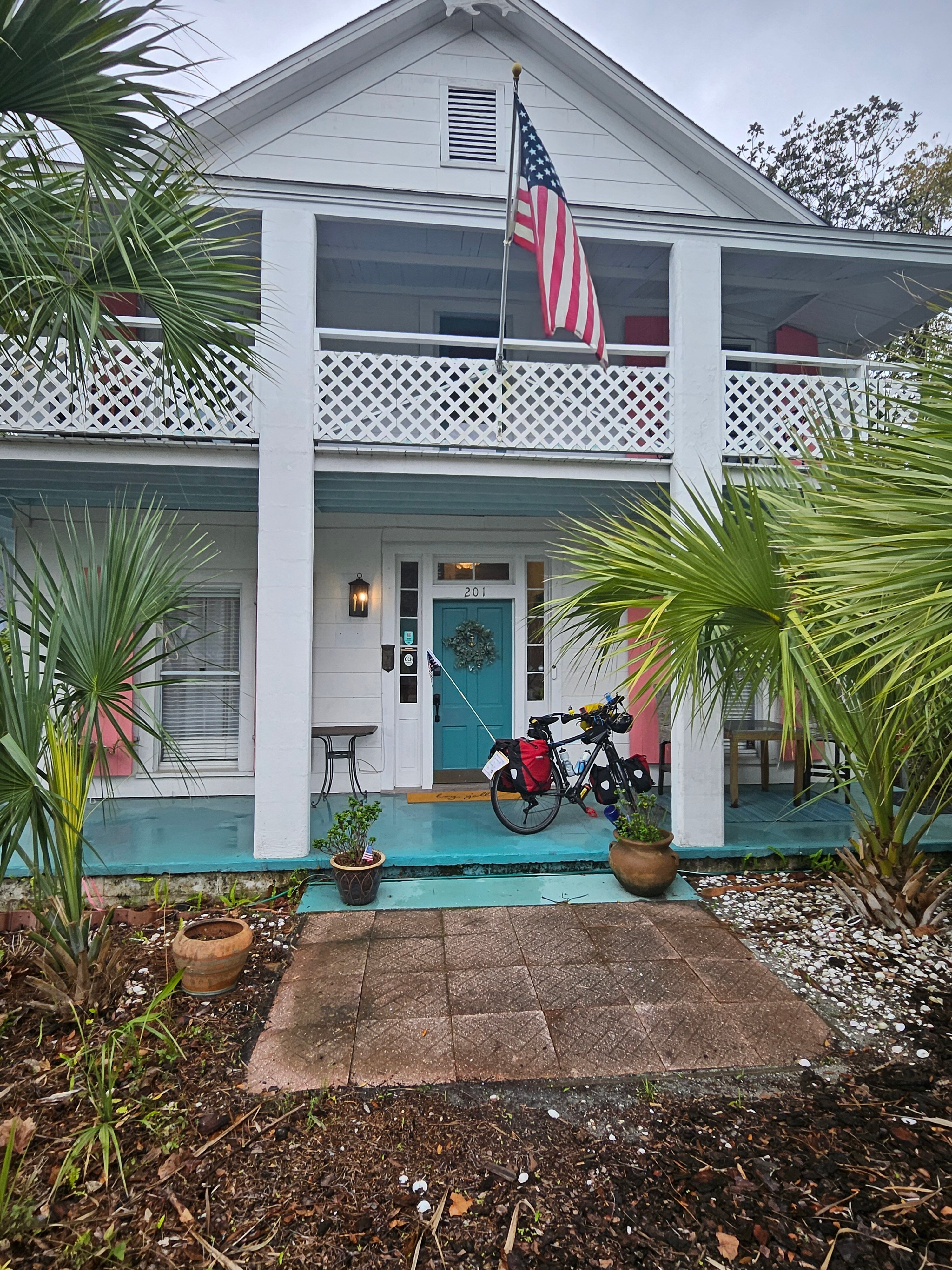 老卡拉贝尔酒店-官方