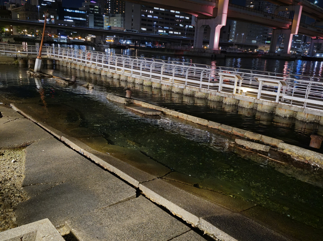 神户港震灾纪念公园-神户市必去景点