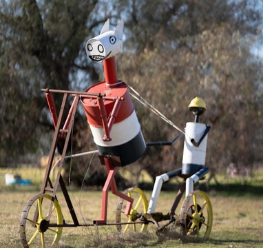 Animals on Bikes-Molong必去景点