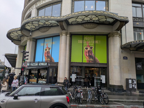 乐蓬马歇百货公司日用百货大商店-巴黎必去景点