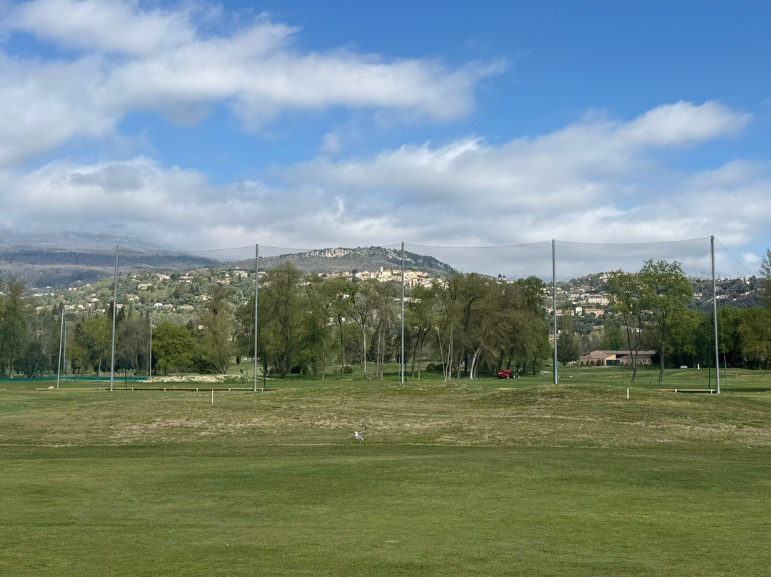 大农庄高尔夫球场-Chateauneuf de Grasse必去景点