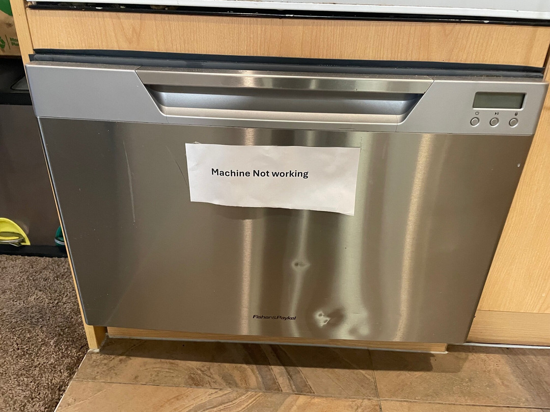 艾勒斯利国际汽车贝斯特韦斯特酒店主图